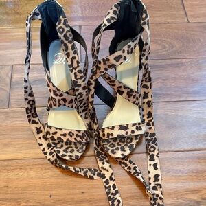 Heart in D Leopard Print Lace Up Women's Sandals Size 9